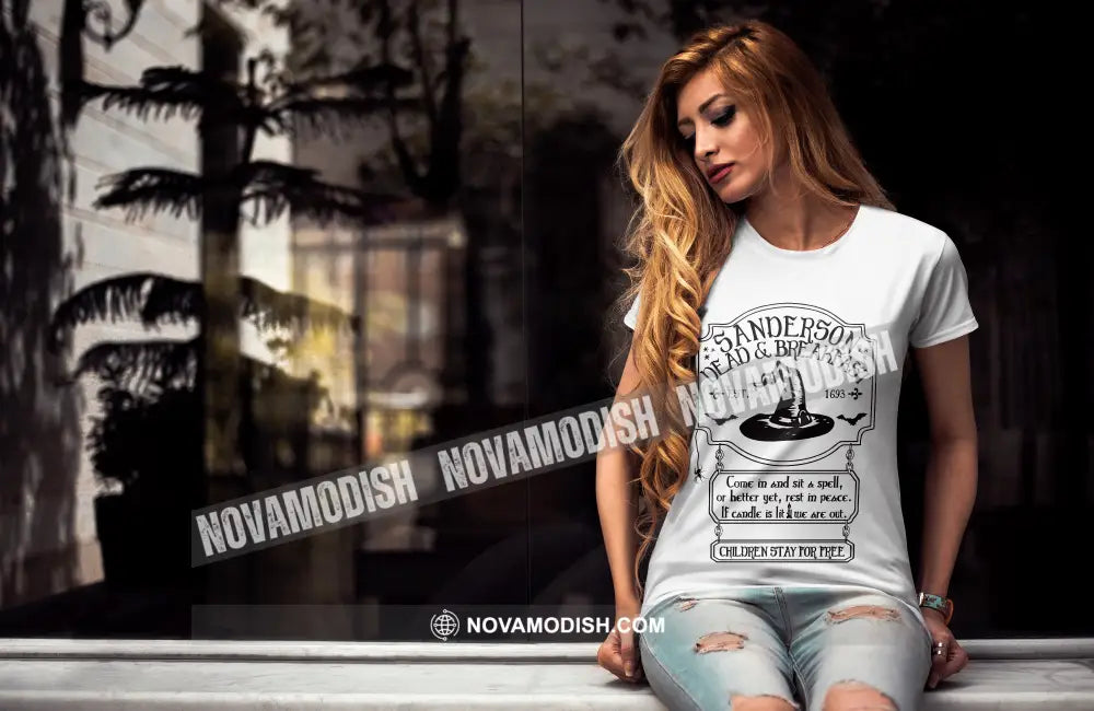 Woman T-Shirt Halloween Sanderson Classic T-Shirt