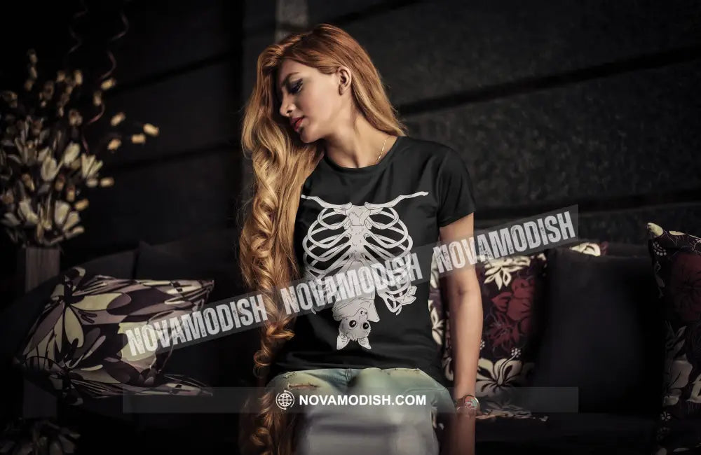 Unisex T-Shirt Halloween Bat Skeleton T-Shirt