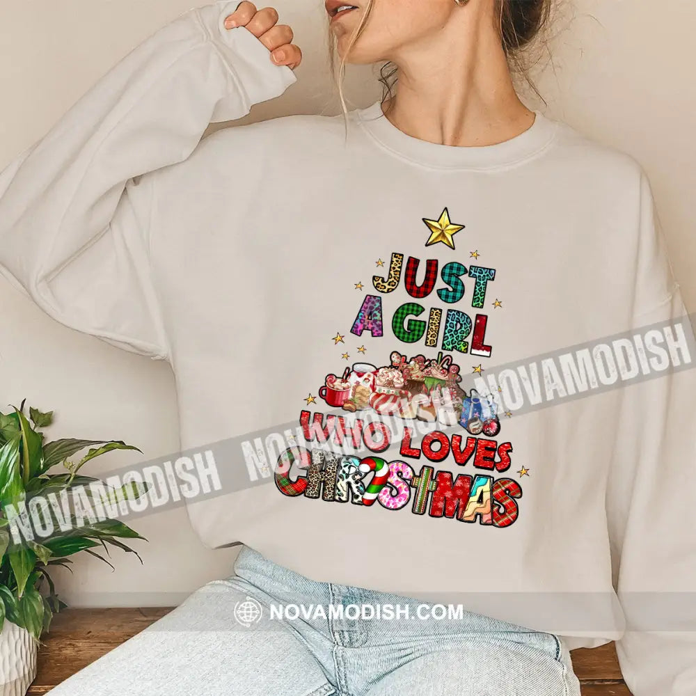 Woman Shirt Just A Girl Who Loves Christmas Long Sleeve Sweater Gift For / Beige S T-Shirt