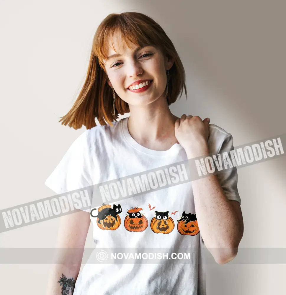 Woman T-Shirt Halloween Pumpkin Cats T-Shirt